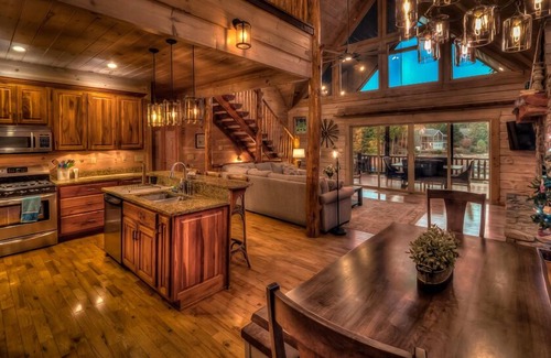 Necowa Cove Cabin | Heaven on the Lake - Lakefront | Hot Tub | Fire Pit | Game Room