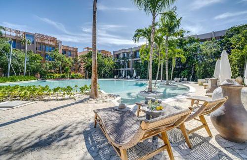 Zama Apartment | Heavenly 3BR PH w Private Pool, Gym, Yoga Class