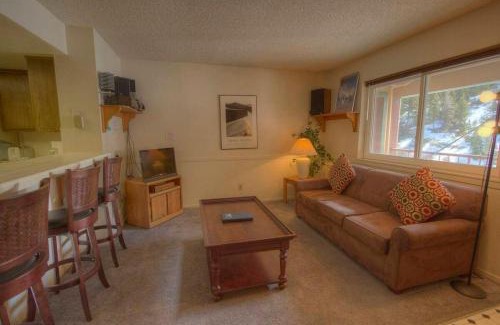 Tahoe Village Apartment | Heavenly Chairview Condo home