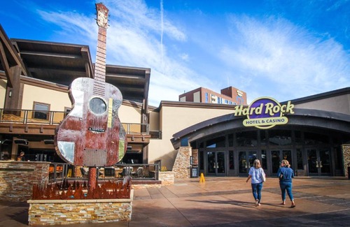 Tahoe Village Hotel | Heavenly Crossroads