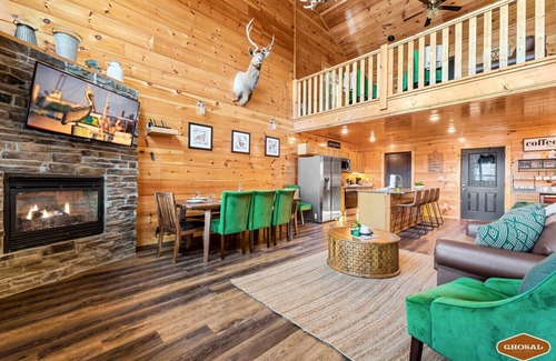 Sevierville Cabin | Heavenly Heights by Ghosal Luxury Lodging