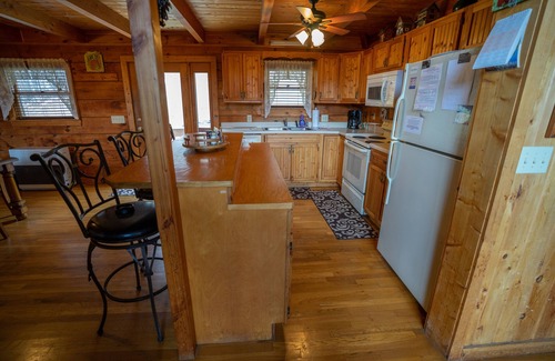 Todd Cabin | Heavenly Hideaway - Privacy, near River & biking