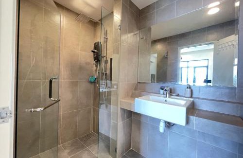 Kuantan Apartment | Heavenly@Timurbay - 2 Bedroom Poolfront Apartment