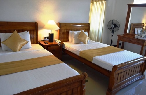 Ella Hotel | Heaven’s Edge by EHI