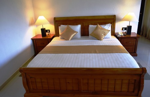 Ella Hotel | Heaven’s Edge by EHI