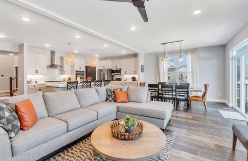 Heber House | Heber Headquarters. 6bd 5.5bth. Close to Park City and Deer Valley!
