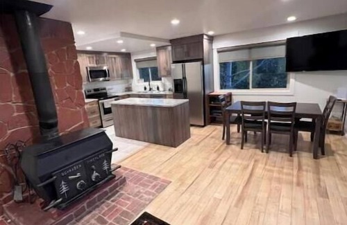 Timber Lakes Cabin | Heber mountain retreat. Views!nn