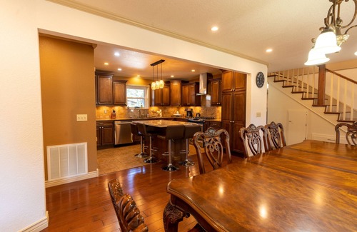 Heber Springs House | Heber Springs Home w/Heated Pool! Walk to Sandy Beach & Greers Ferry Lake!