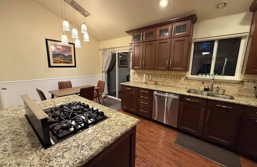 Heber House | Heber Valley Base Camp: convenient location, modern amenities, pleasant spaces