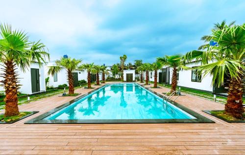 Binh Dai Resort | Heddin Homestay