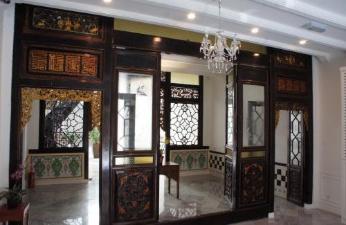 Malacca City Hotel | Heeren Palm Suites