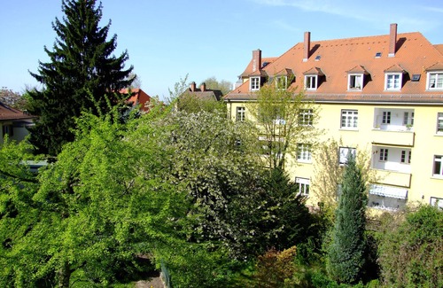 Weststadt Apartment | heidel-home 2Room Studio: central villa from 1926 for singles/groups/family