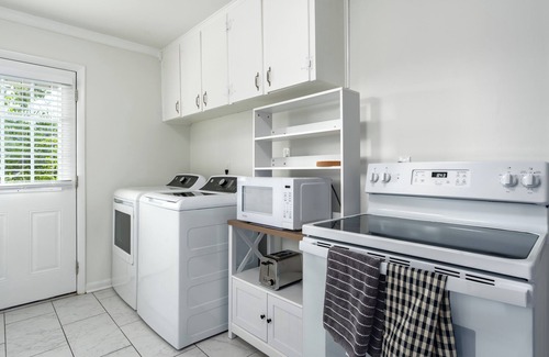 Cahaba Heights Condo | Heights Brands by Oasis - Condo Uno - the best of Birmingham - charming home