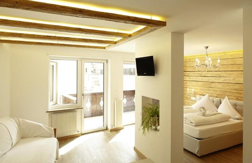 Silandro Apartment | HEIMAT - Elegant Studio