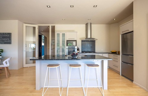 Waiheke Island House | Hekerua Bay Retreat | Stay Waiheke