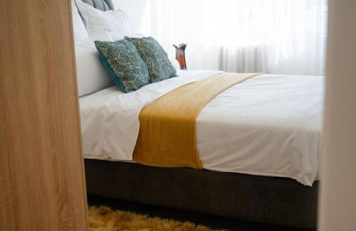 Sector 4 Apartment | Helen Apartment