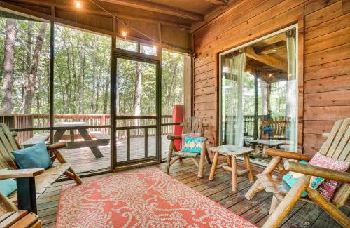 Sautee Nacoochee House | Helen Area Rustic Retreat about 5 Miles to Main Street