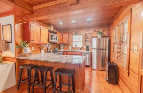 Helen Cabin | Helen's Newest Riverfront Rental on the Chattahoochee River
