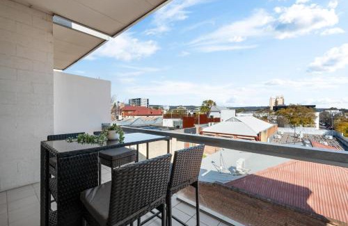 Adelaide Central Business District House | Helena House - A Spacious Urban Retreat