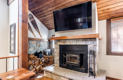 Mammoth Lakes House | Helios 9N