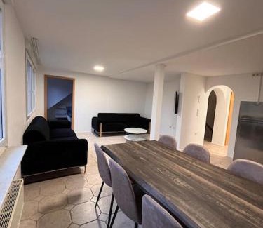 Frillendorf Apartment | Helle 80qm Wohnung mit weitem Ausblick