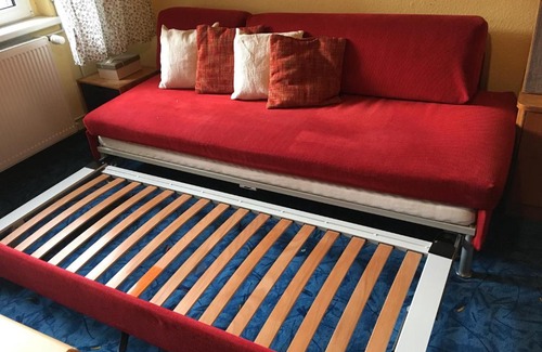 Michendorf House | Helles Doppelzimmer im Untergeschoss mit Bad im Grünen nahe Potsdam