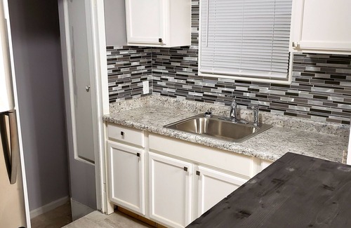 Detroit House | HELLO DETROIT! Welocme to our newly renovated 3 bedroom home -14mins to downtown