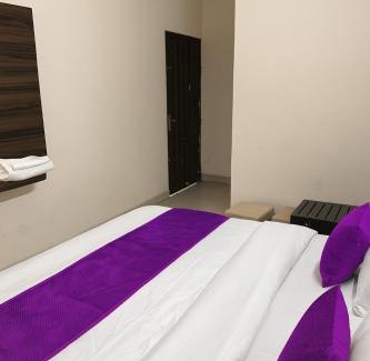 Jagatpura Hotel | Helo Stay Model Town Jagatpura