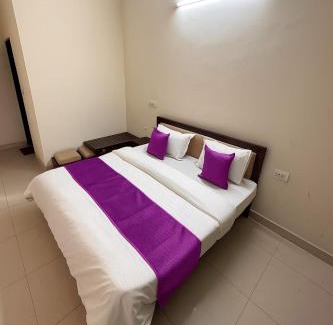 Jagatpura Hotel | Helo Stay Model Town Jagatpura