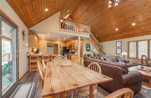 Blakeslee House | Hemlock Chalet: Lake Access, Dogs Welcome, Dock Slip!