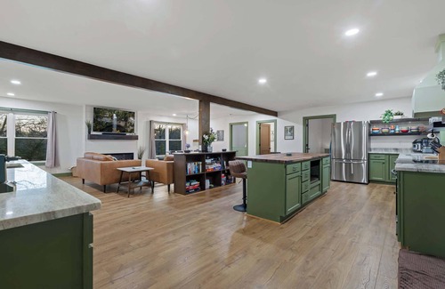 Pikeville House | Hemlock Haven - Fall Creek Falls Escape -Sleeps 16