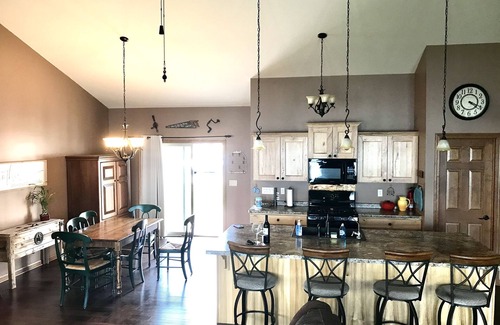 Como House | Hemlock Lake House