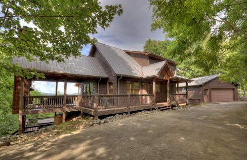 Morganton House | Hemptown Heights - Mountain Views Dog Friendly