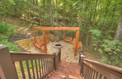 Morganton House | Hemptown Heights - Mountain Views Dog Friendly