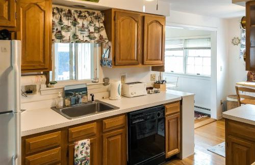 Pocasset House | Hen Cove Cottage