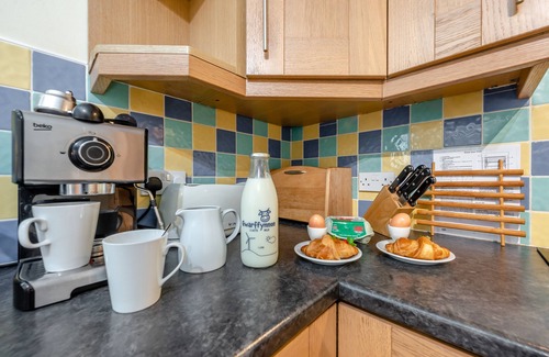 Silian House | Hen Ysgubor - Three Bedroom House, Sleeps 6