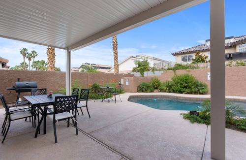 Green Valley North House | Henderson Hideaway: Poolside Retreat for 12 Guests in a Spacious Home!