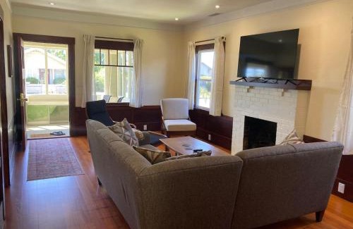 Eureka House | Henderson Hideout Hot Tub and Pet Friendly.