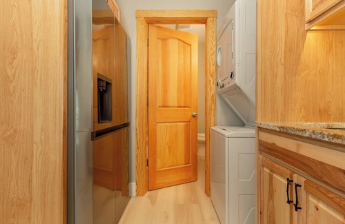 Hendersonville House | Hendo Condo on the Ecusta Trail, pet friendly