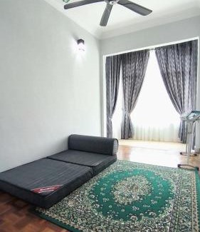 Kampung Rawa House | Hening Kesuma Homestay