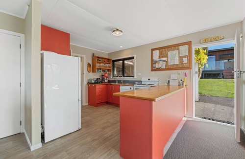 Taupo District Cottage | Henley - Omori Holiday Home