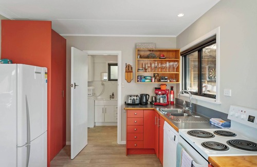 Taupo District Cottage | Henley - Omori Holiday Home