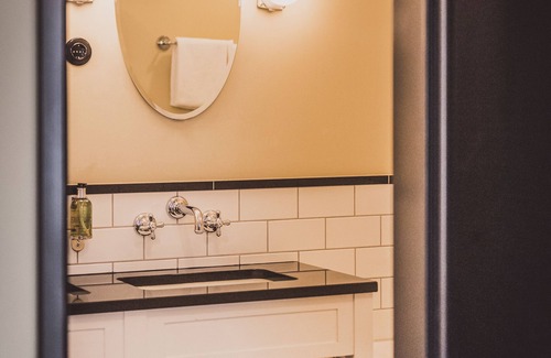 Hamburg City Center Hotel | HENRI Hotel Hamburg Downtown