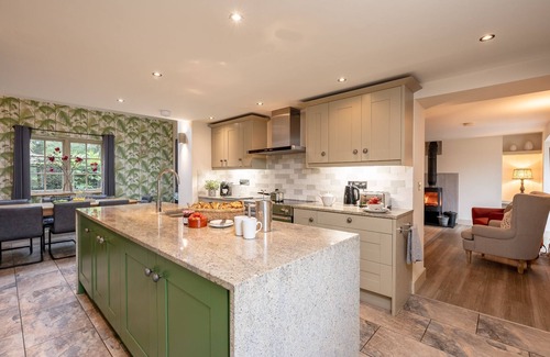 Richmond Cottage | Henry - Holiday At Home