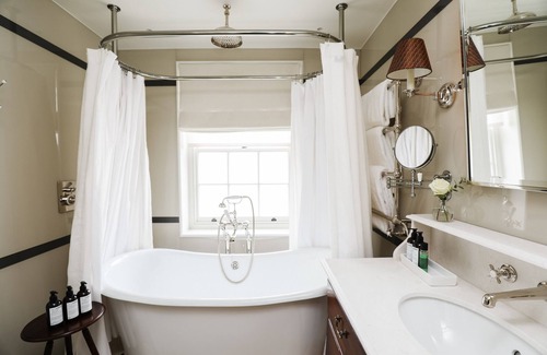 City of Westminster Hotel | Henry's Townhouse
