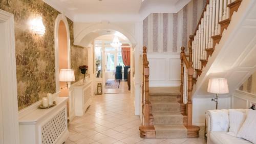 Killarney House | Herbert House ,V93 RF64