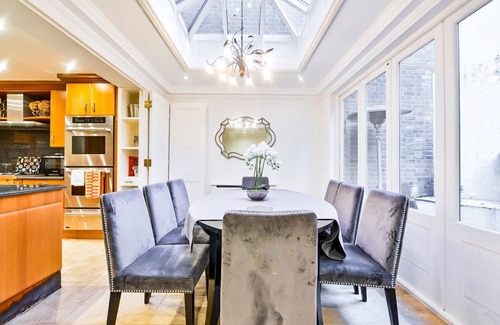 Knightsbridge Apartment | Herbert Townhouse - Six Bedroom Apartment, Sleeps 12
