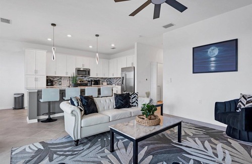 Punta Gorda Condo | Heritage Landing Golf Club 30 night minimum 2 Bedroom Condo