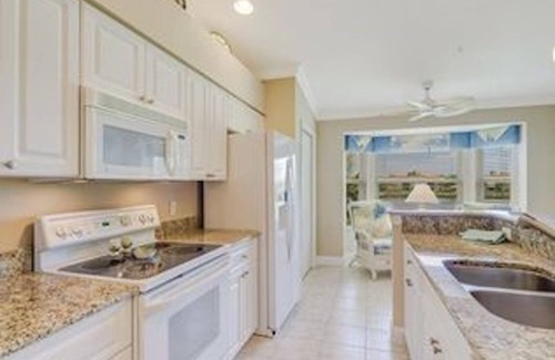 Heritage Palms Condo | Heritage Palms 2 Bed 2 Bath + Den and Garage