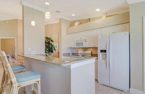 Heritage Palms Condo | Heritage Palms 2 Bed 2 Bath + Den and Garage